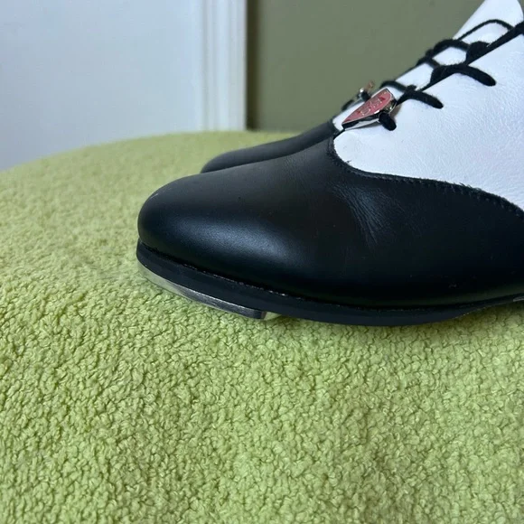 Bloch Black and White Women's Dance Tap Shoes - Picture 6 of 10